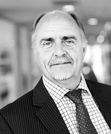 &Ouml;rjan Svensson (photo)
