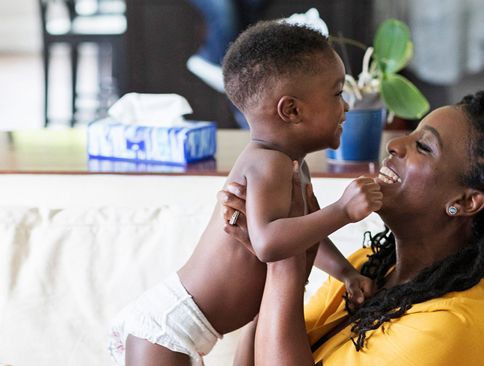Mother and child (photo)
